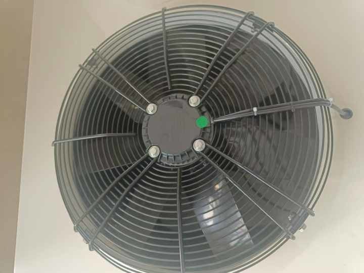 YWF Serie 200 a 630mm Almacenamiento en frío Ventilador de aspas Motor Condensador Evaporador Ventilador Fabricante Rotor externo Ventilador de flujo axial